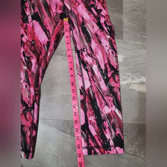 NWOT Lululemon Wunder Train High-Rise Crop 19". Incentive Refresh Multi. 6. - Picture 13 of 13